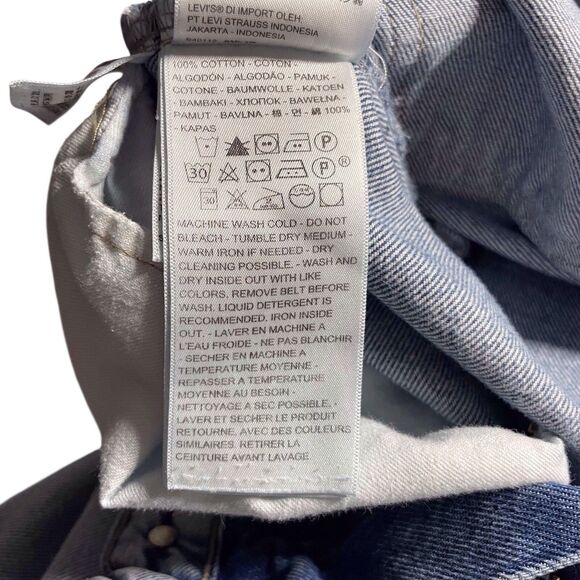 LEVI’S MADE & CRAFTED Barrel Crop Jeans Light Wash High Rise Raw Hem Size 28 - Picture 12 of 16